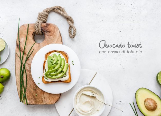 Avocado toast con crema di tofu bio