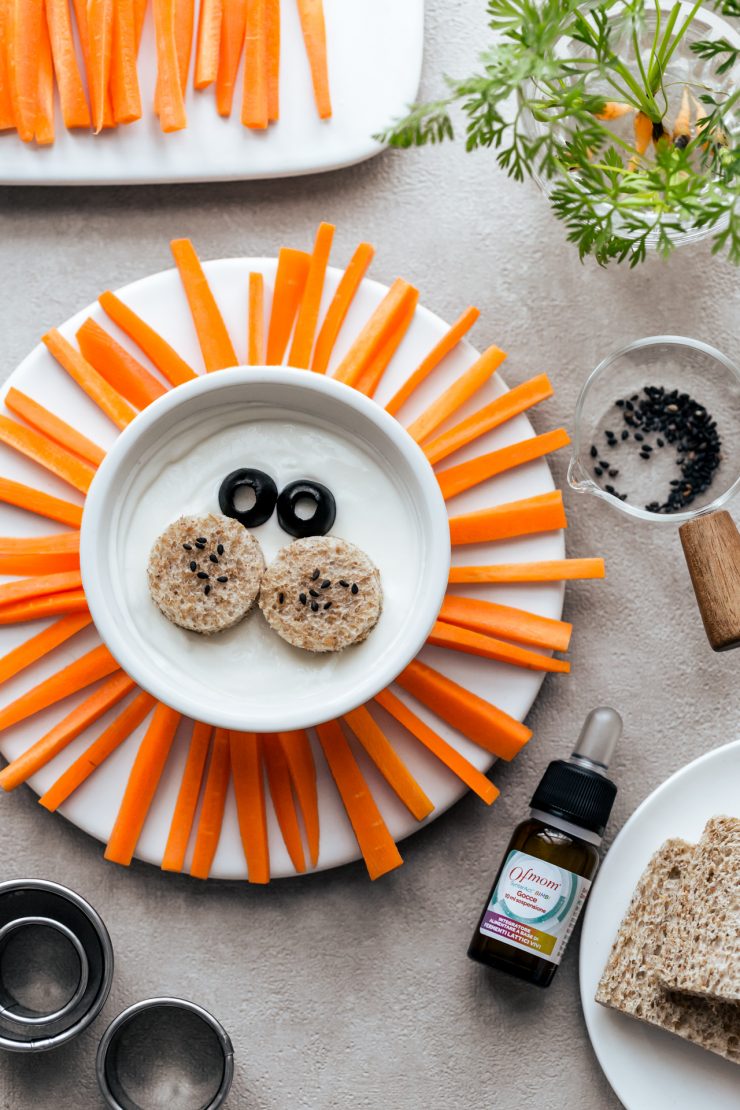 Pinzimonio di carote con feta montata e yogurt greco